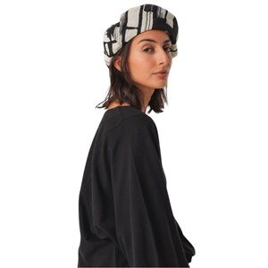 SKFK Txapel Beret Black Cream Big Brush Pattern One Size Reg. $40